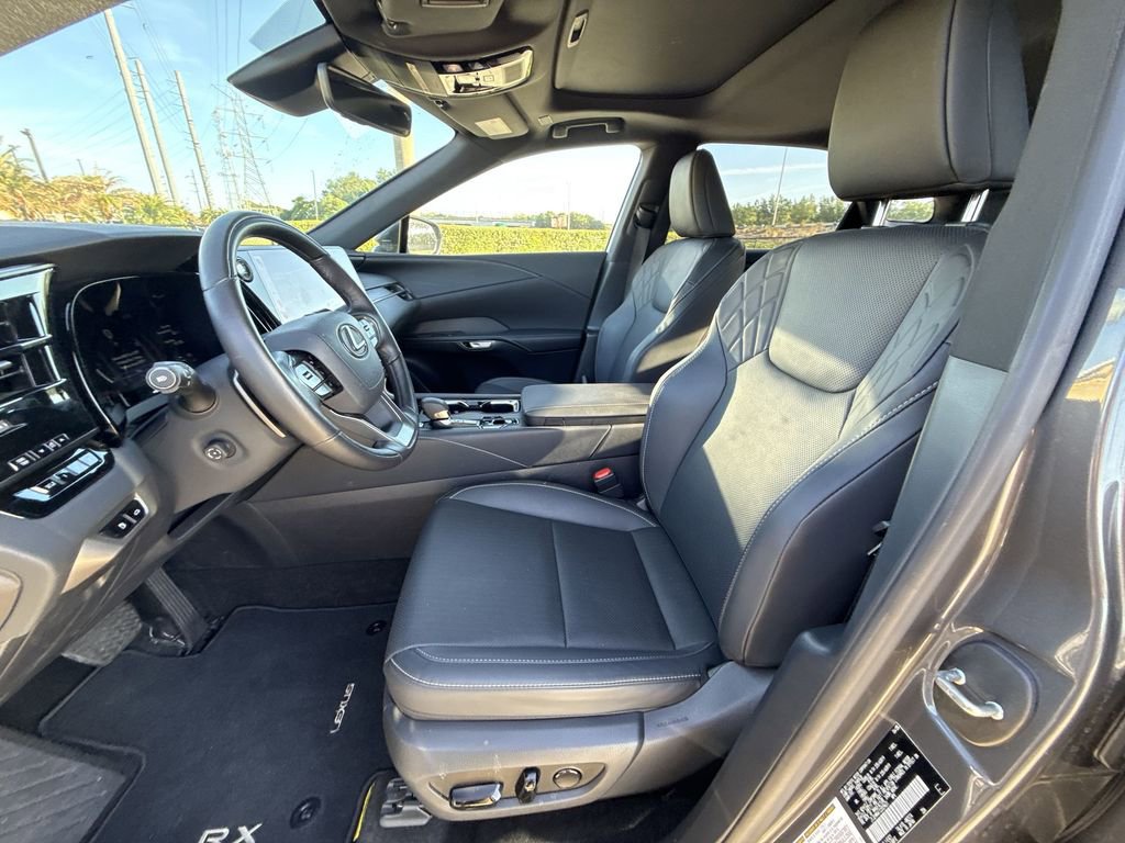 Used 2025 Lexus RX 350 Premium w/ Accessory Package (Z1) FWD image 30