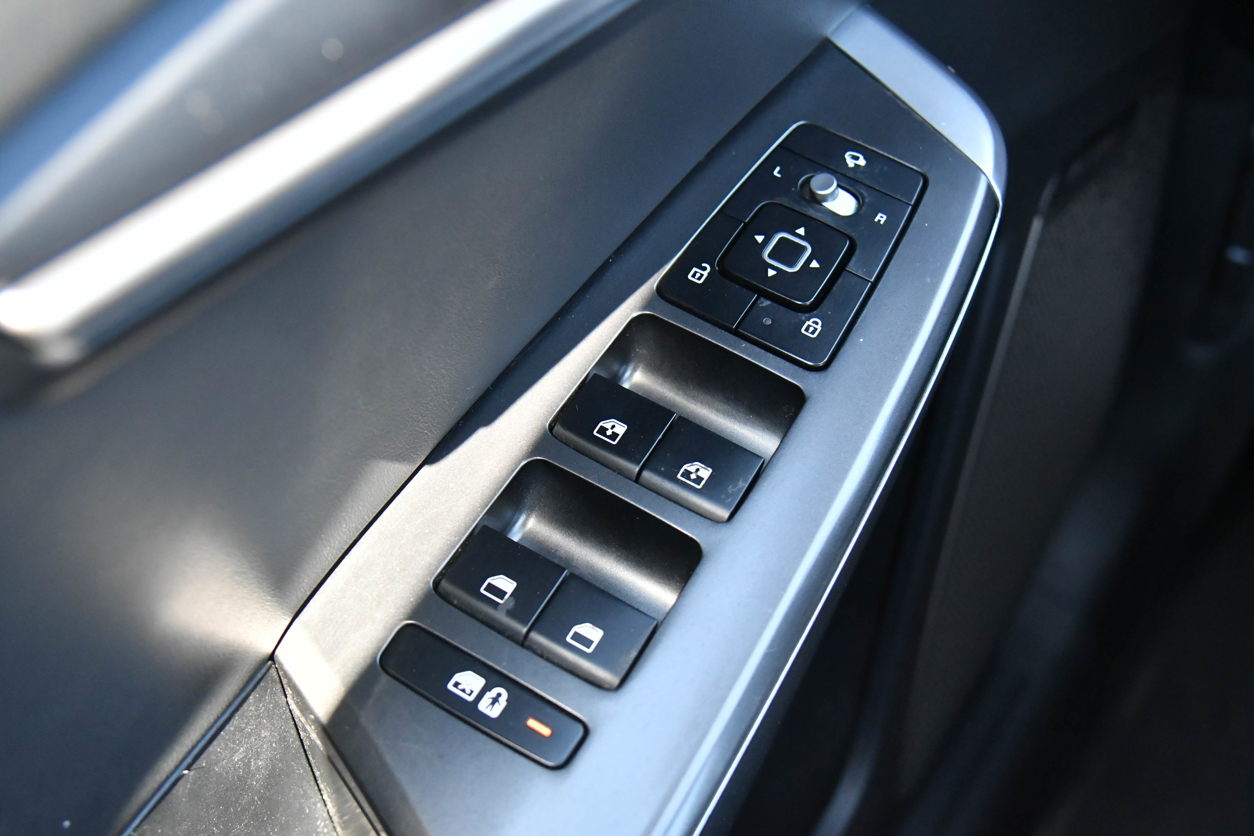 Used 2023 Kia EV6 Wind w/ Wind Technology Package image 44