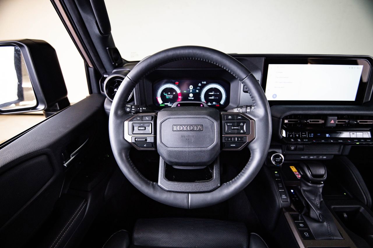 Used 2024 Toyota Land Cruiser image 25