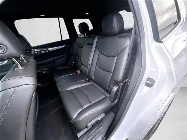 Used 2023 Cadillac XT6 Luxury image 28