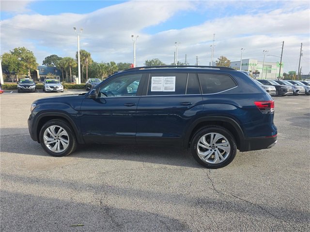 Used 2023 Volkswagen Atlas SE w/ Panoramic Sunroof Package image 5