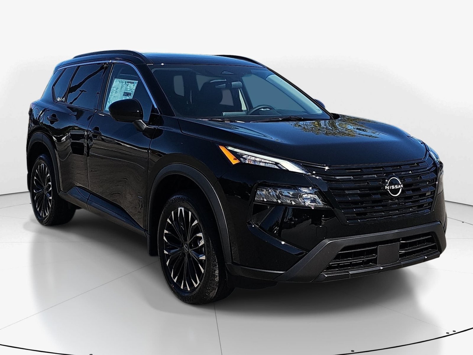 New 2027 Nissan Rogue Dark Armor FWD image 3