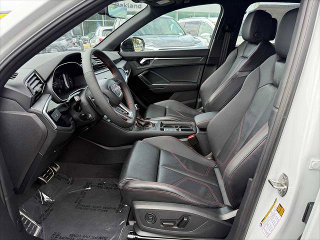 Certified 2025 Audi Q3 2.0T Premium Plus w/ Premium Plus Package AWD/4WD image 21