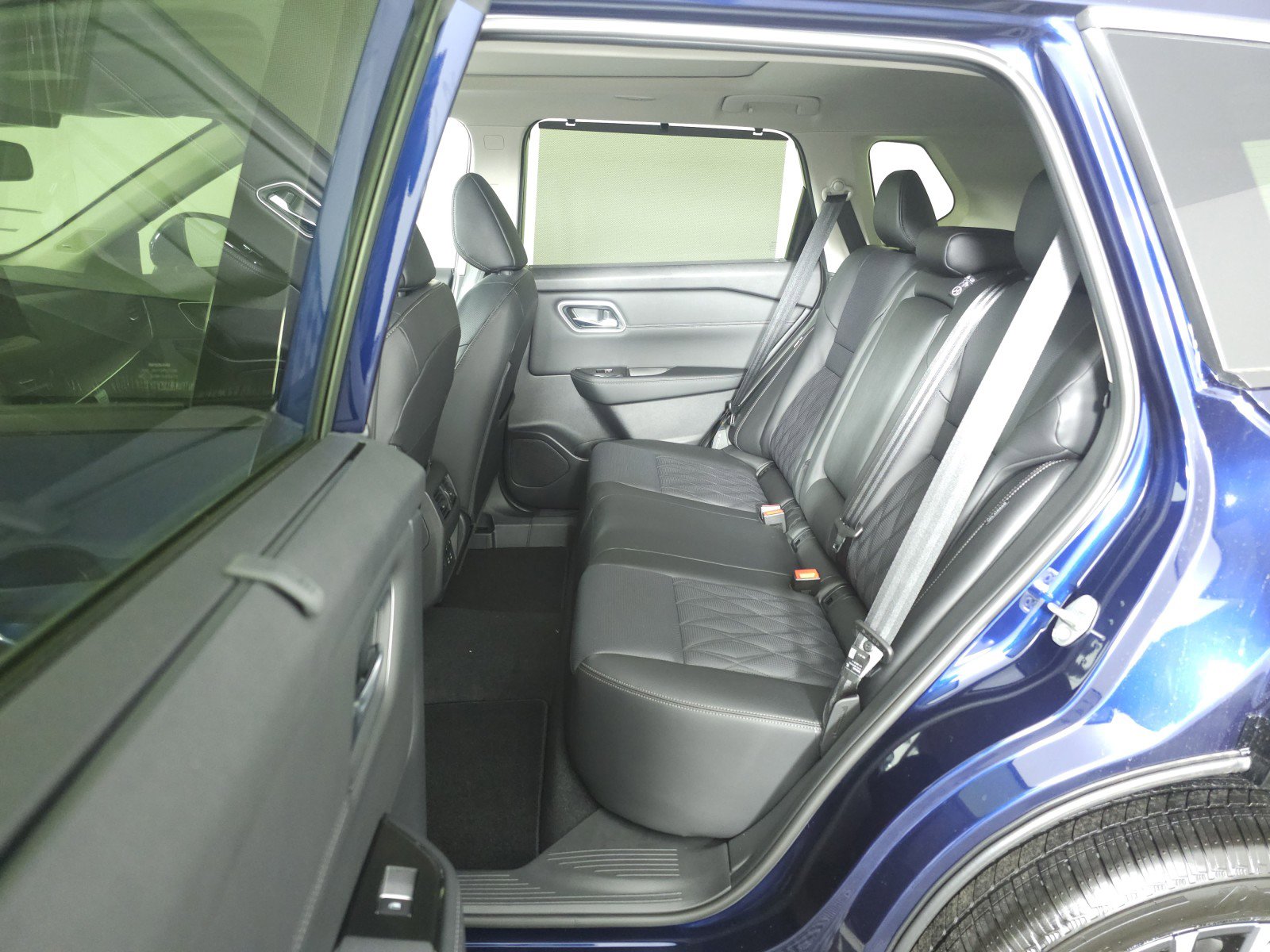 New 2026 Nissan Rogue Platinum image 20
