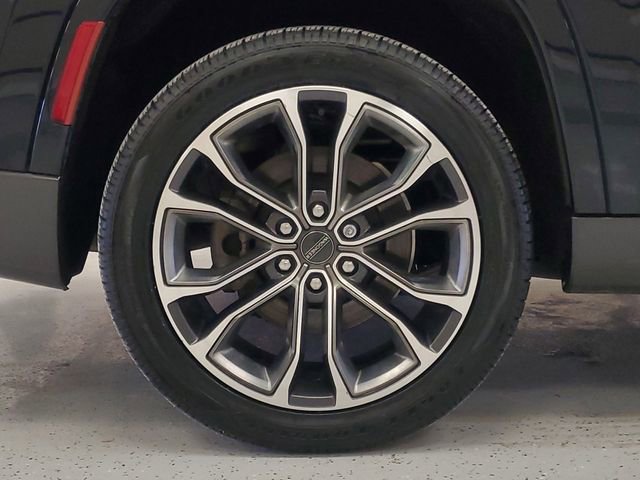 Used 2022 Jeep Grand Wagoneer Series III image 6