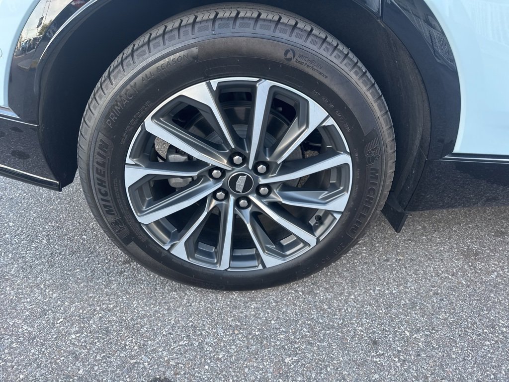 Used 2024 Cadillac Lyriq Sport image 12