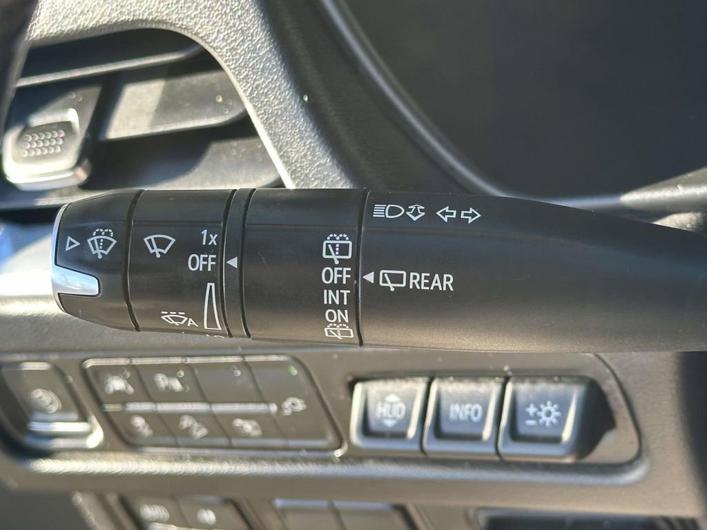 Used 2022 Chevrolet Tahoe Premier w/ Premium Package image 25