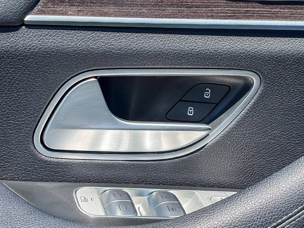 Used 2023 Mercedes-Benz GLS 450 4MATIC image 47