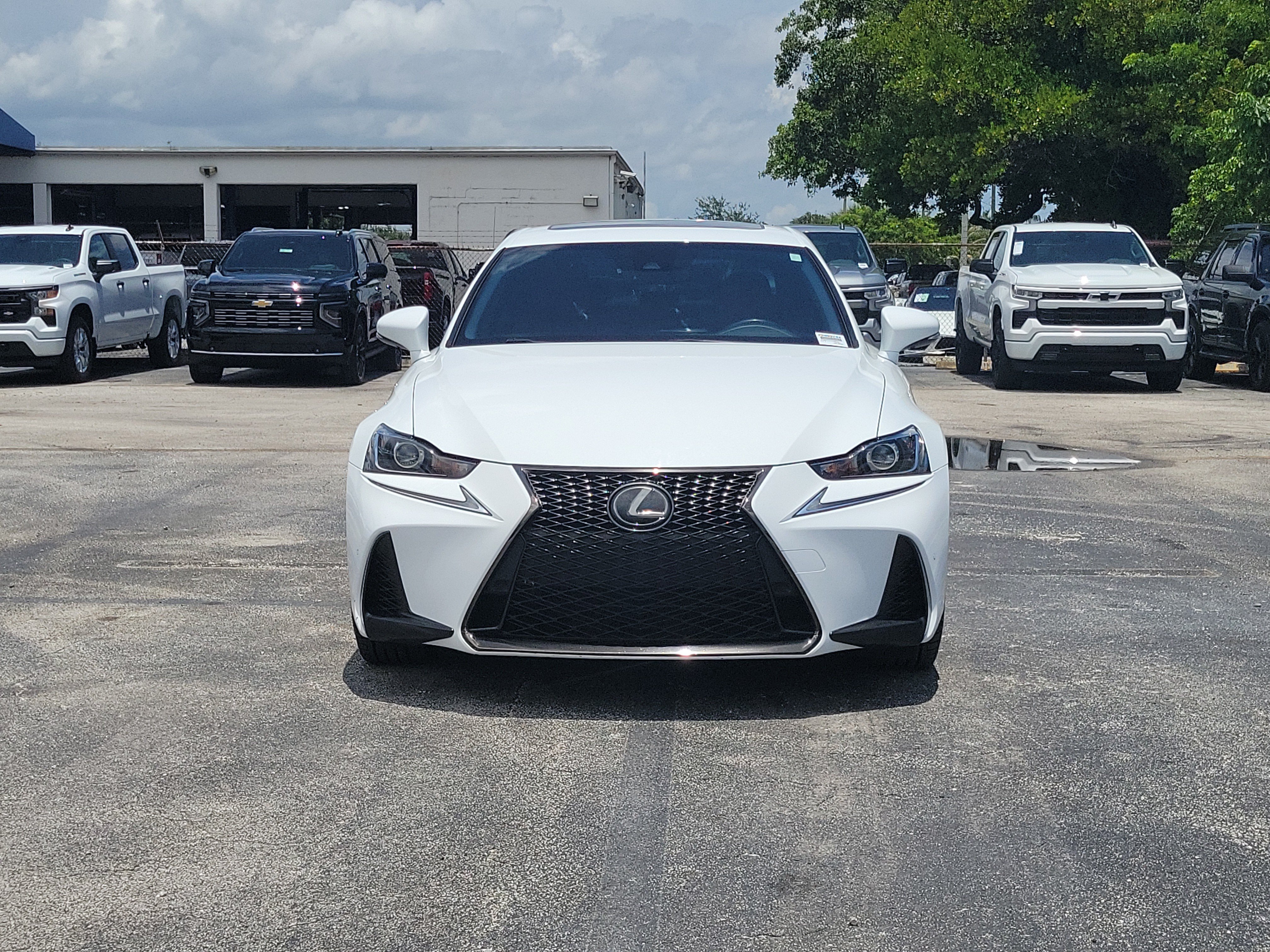 Used 2019 Lexus IS 300 RWD image 8