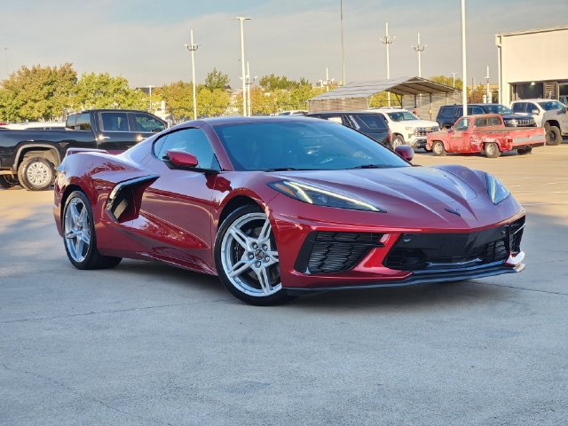 Used 2021 Chevrolet Corvette Stingray Premium Cpe w/ Z51 Performance Package RWD image 2