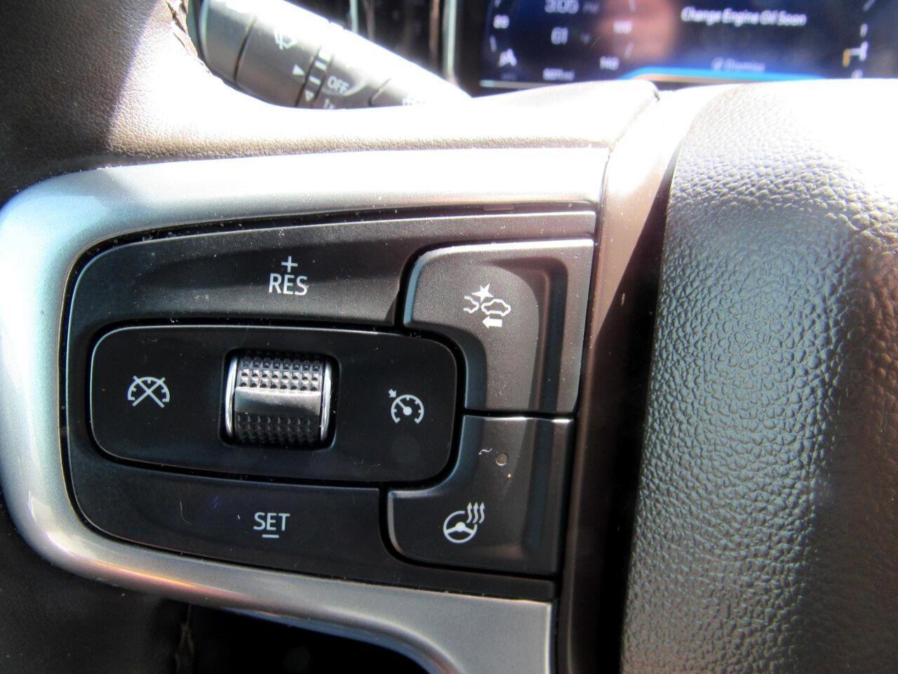 Used 2024 Chevrolet Silverado 3500 LTZ w/ LTZ Convenience Package image 27