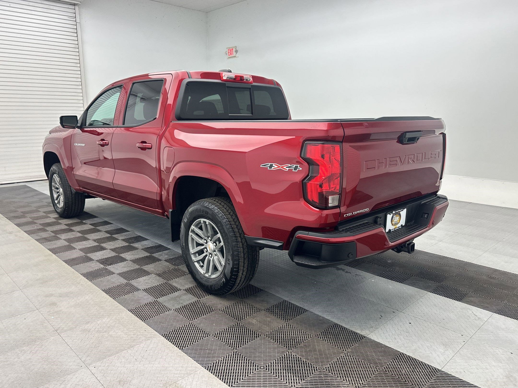 New 2026 Chevrolet Colorado LT w/ Advanced Trailering Package AWD/4WD image 3