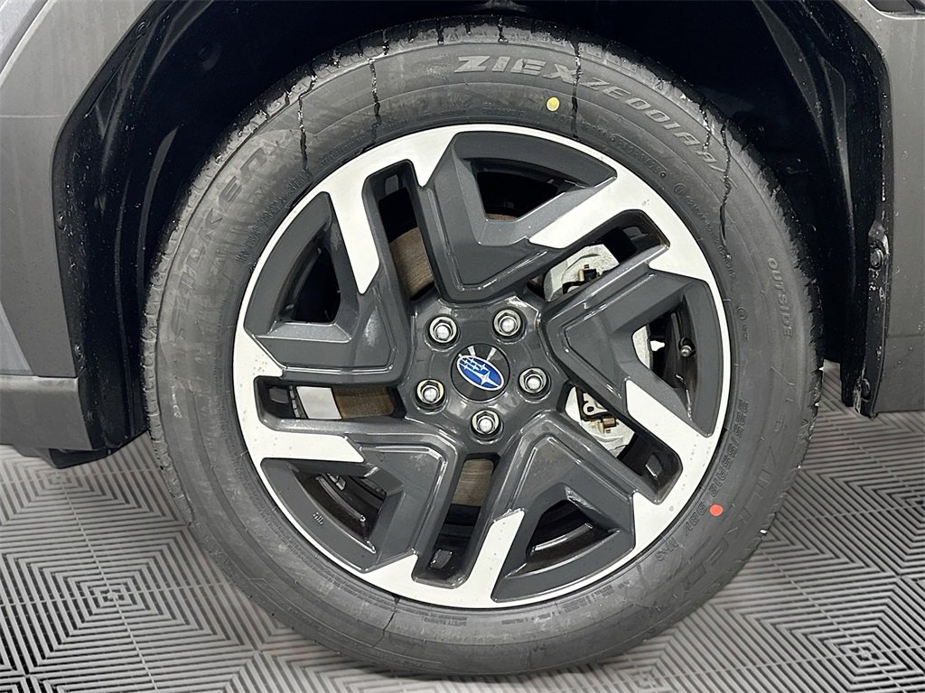 New 2025 Subaru Forester Limited image 30