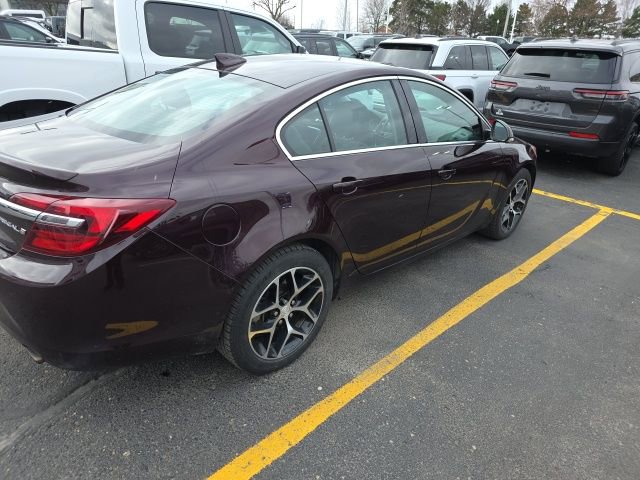 Certified 2017 Buick Regal Sport Touring image 5