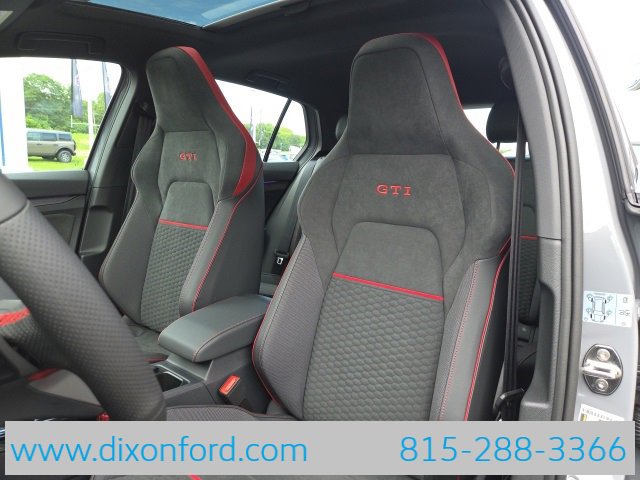 New 2025 Volkswagen GTI SE image 12