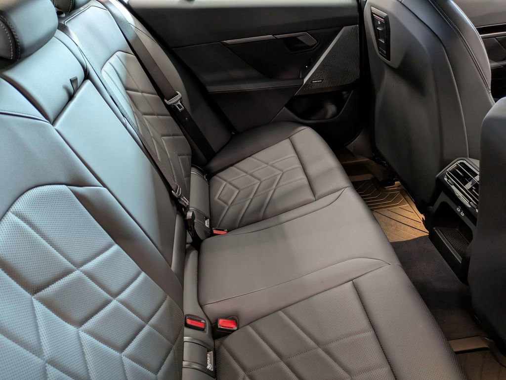 Certified 2025 BMW 530i xDrive w/ Premium Package image 34