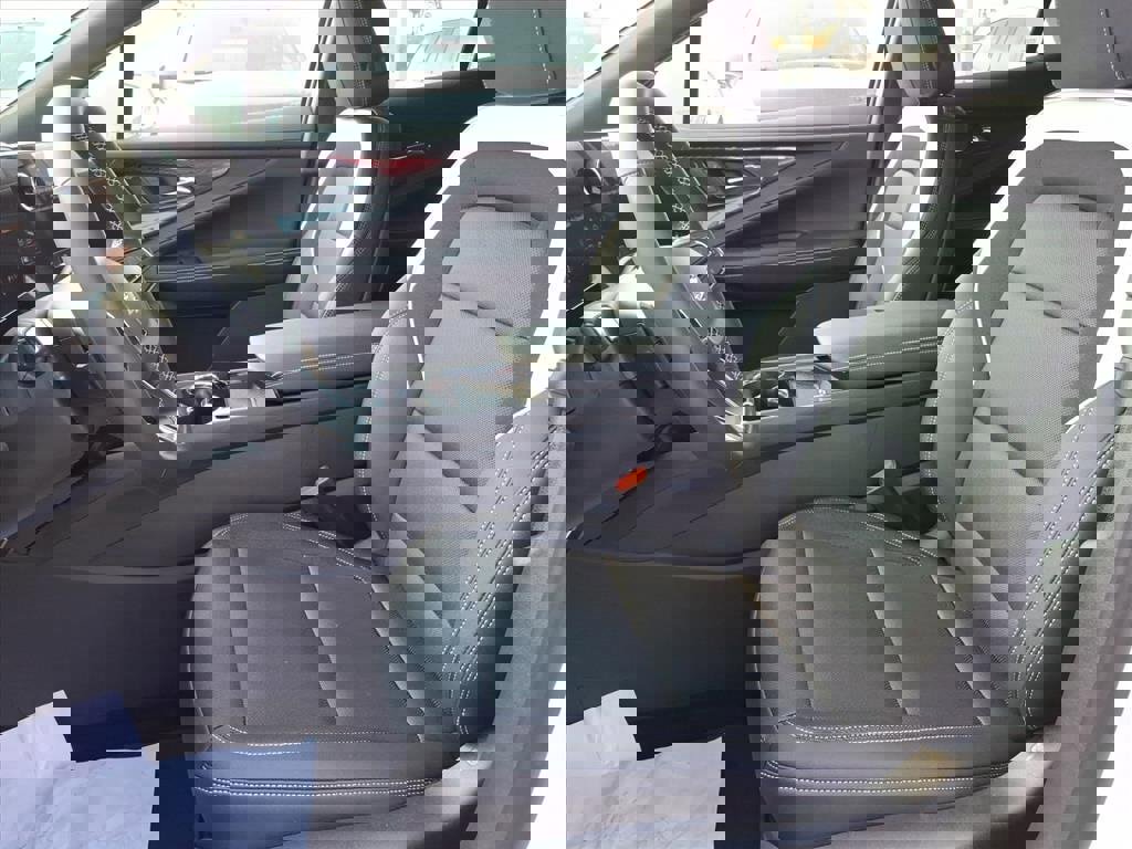 New 2025 Chevrolet Blazer EV LT image 13