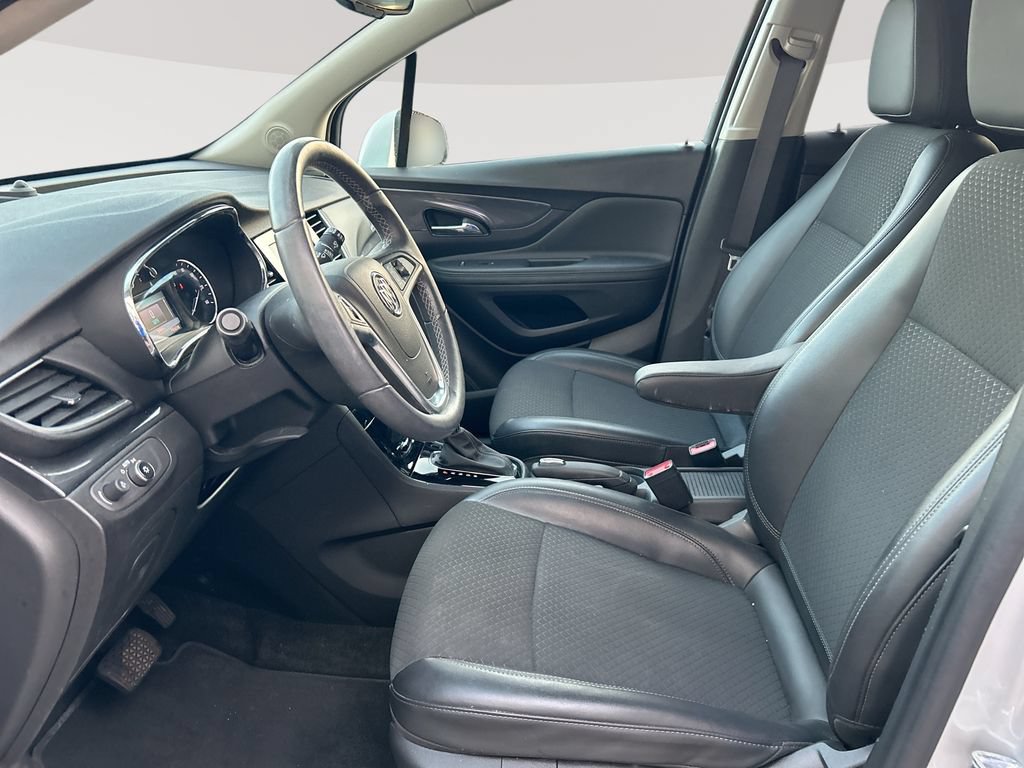 Used 2022 Buick Encore Preferred w/ Safety Package AWD/4WD image 24