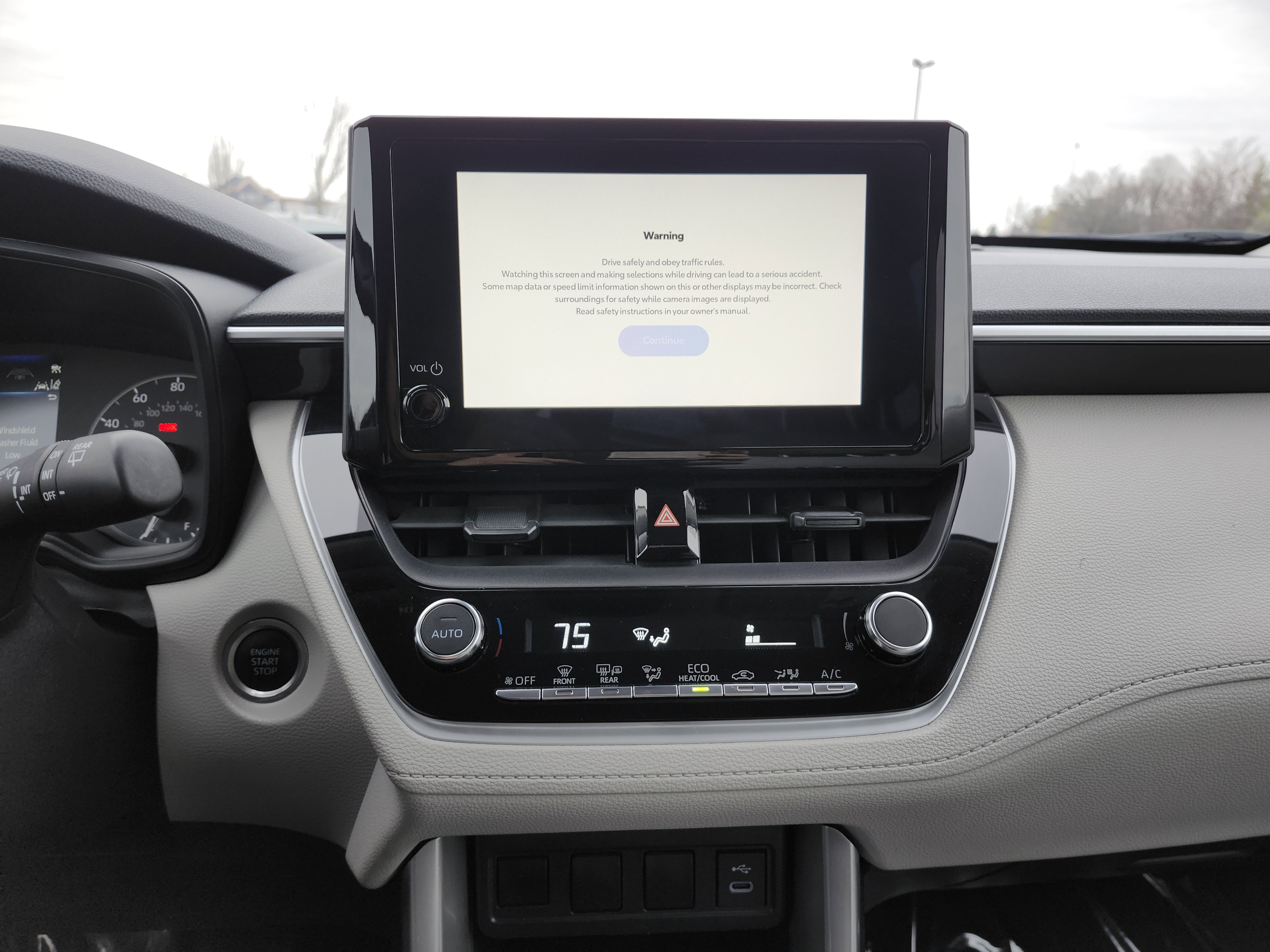 Used 2023 Toyota Corolla Cross LE w/ Black Badges Package (TMS) AWD/4WD image 29