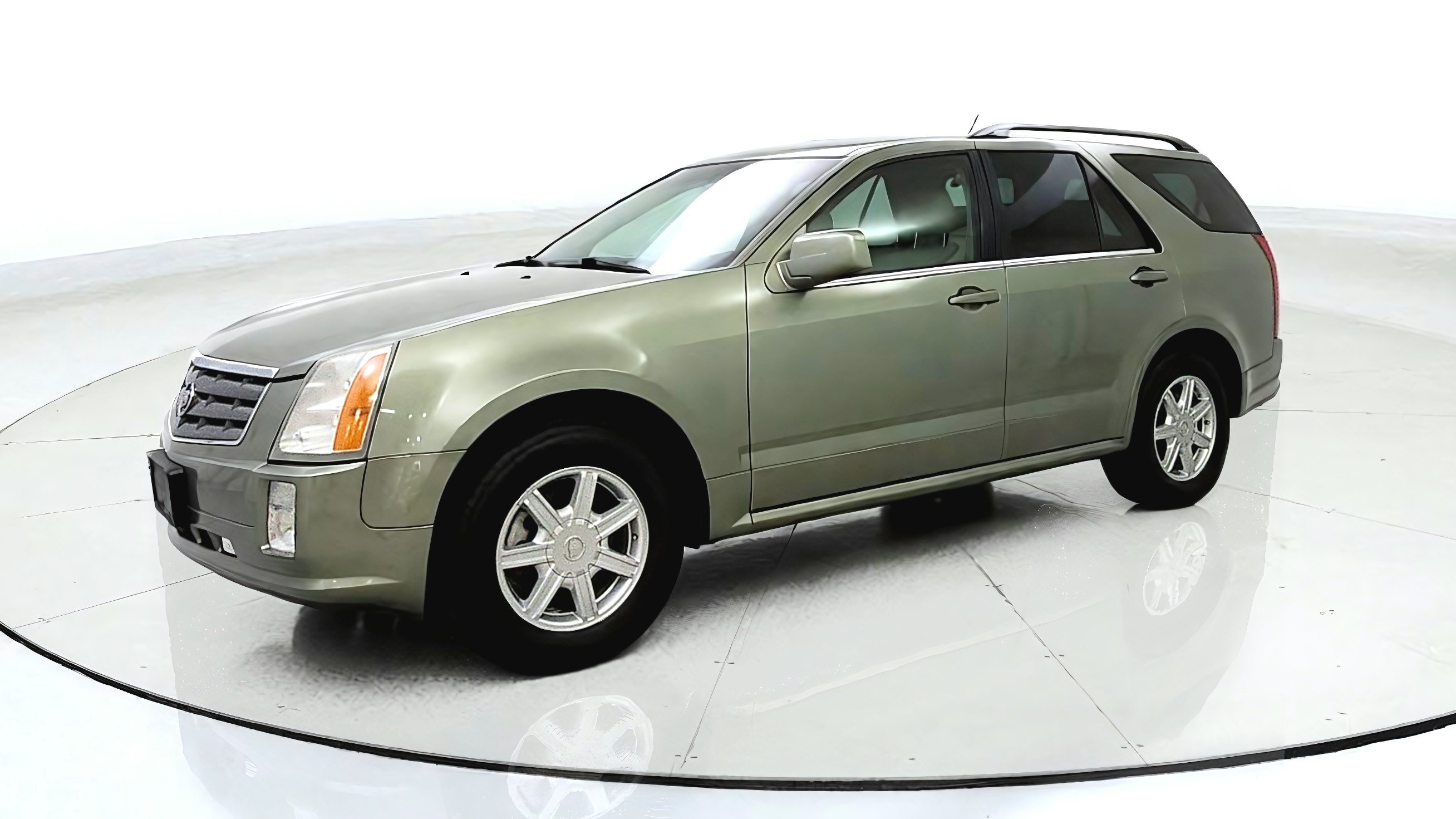 Used 2004 Cadillac SRX w/ Preferred Equipment Group AWD/4WD image 3