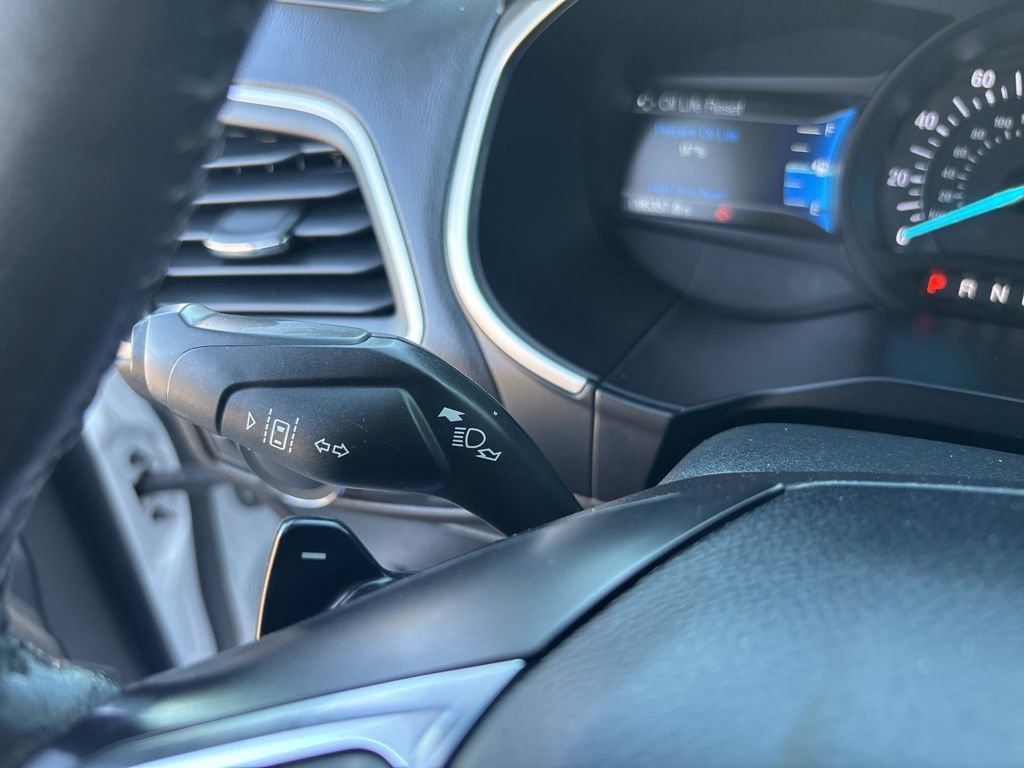 Used 2020 Ford Edge SEL image 18