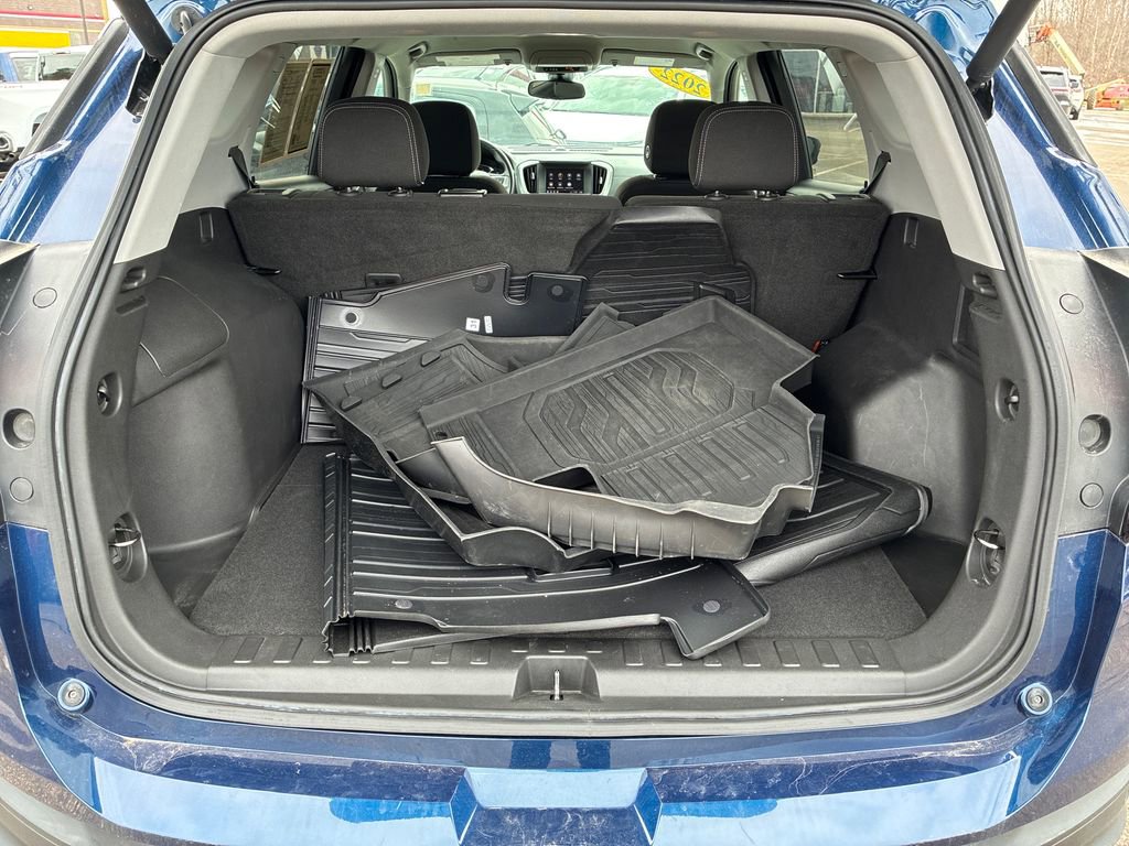 Used 2022 GMC Terrain SLE w/ Driver Convenience Package image 17