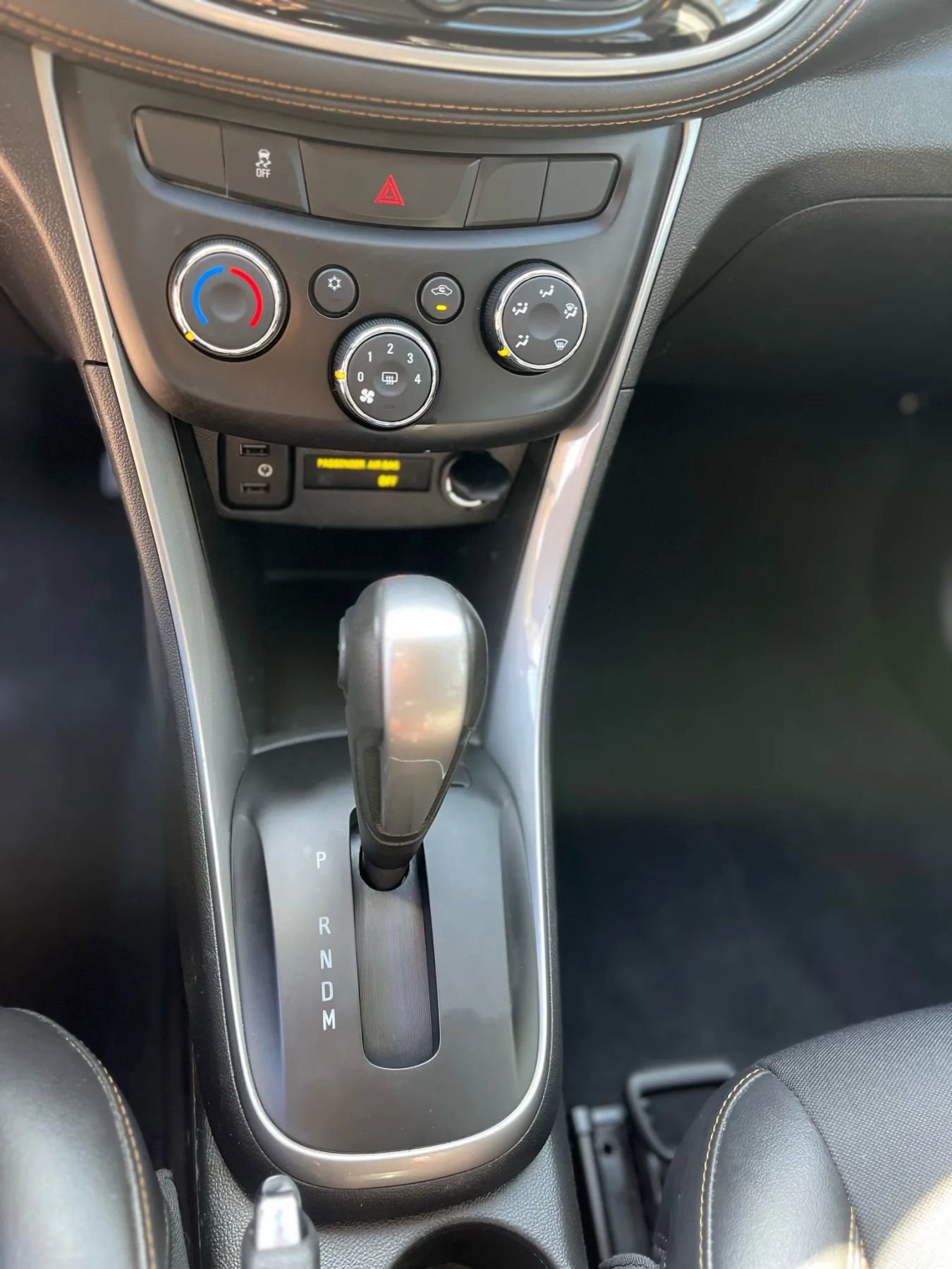 Used 2019 Chevrolet Trax LT w/ LT Convenience Package image 15