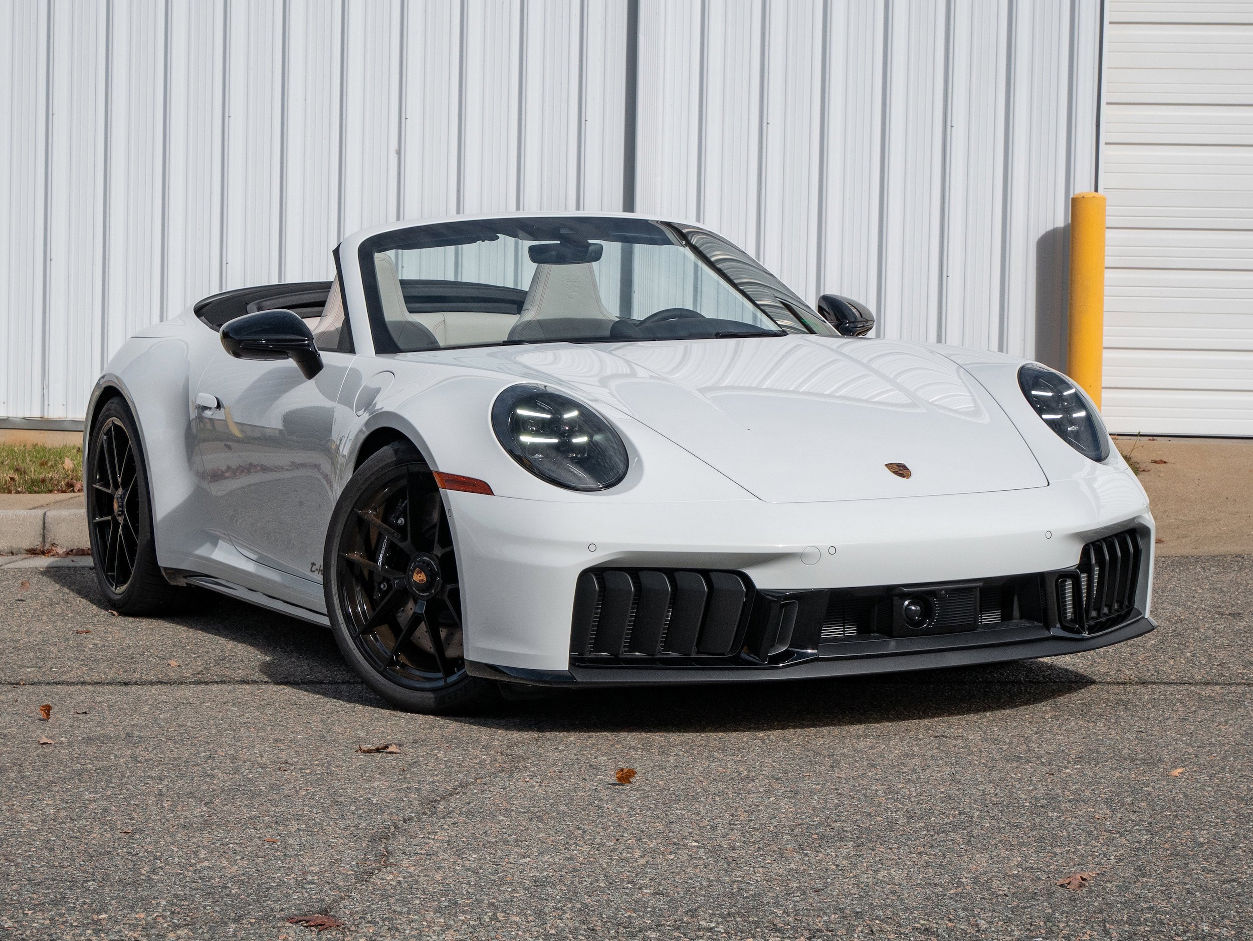 New 2026 Porsche 911 Carrera 4 GTS AWD/4WD image 9