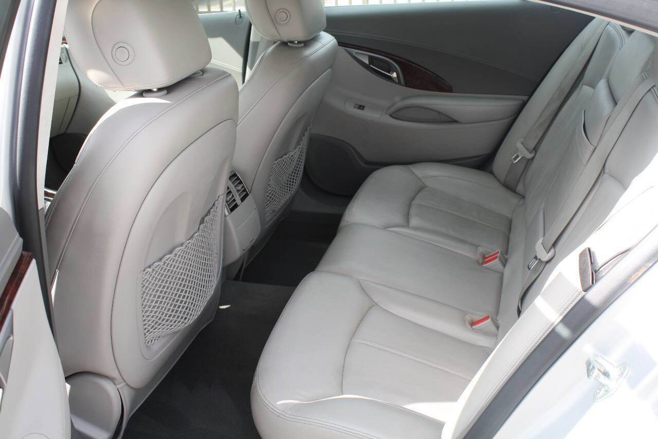 Used 2011 Buick LaCrosse CXL image 7