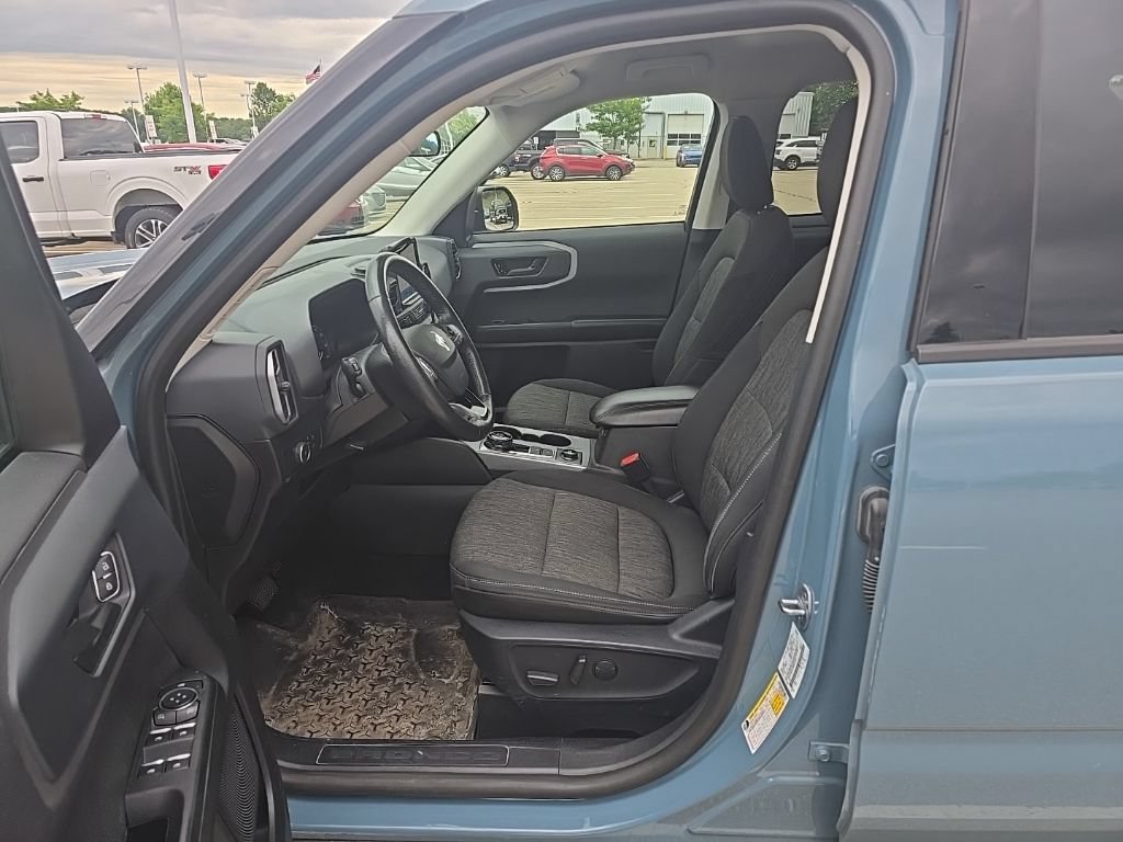 Used 2021 Ford Bronco Sport Big Bend w/ Big Bend Package (96B) AWD/4WD image 3