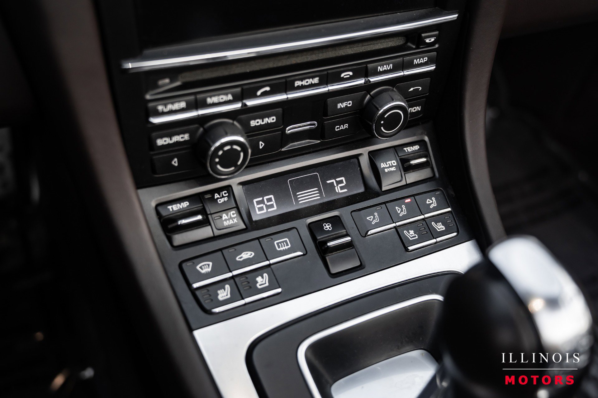 Used 2014 Porsche 911 Turbo image 28