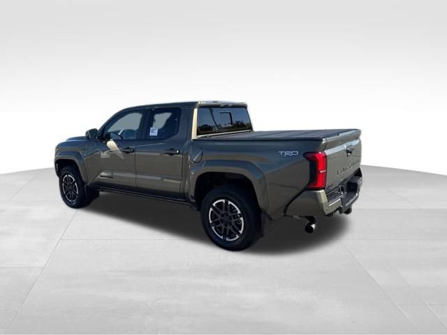 New 2026 Toyota Tacoma TRD Sport AWD/4WD image 3