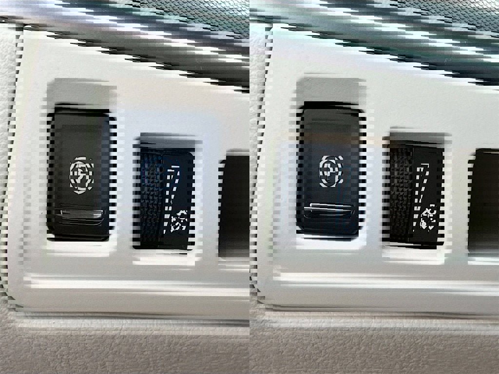 New 2025 Cadillac XT5 Premium Luxury image 10