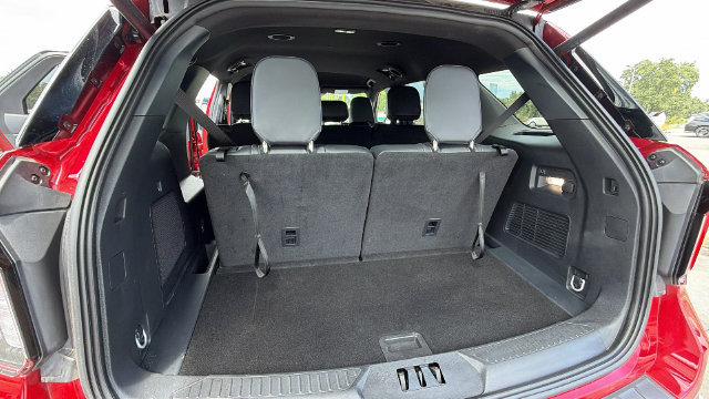 Used 2026 Ford Explorer ST-Line RWD image 13