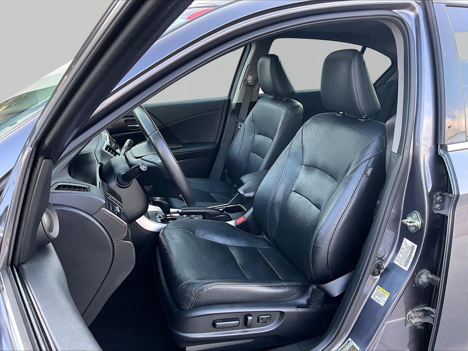 Used 2015 Honda Accord EX-L image 21