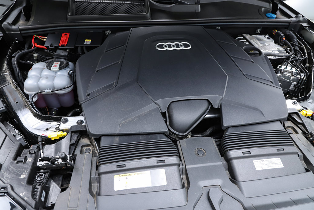 Used 2025 Audi Q7 3.0T Premium Plus AWD/4WD image 31