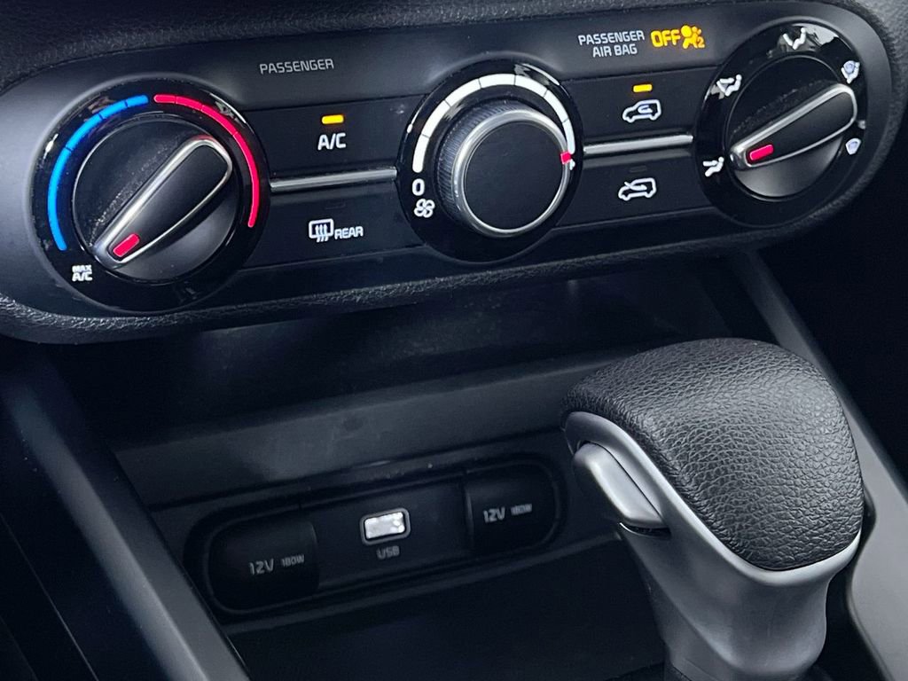 Used 2024 Kia Soul LX w/ Option Group 015 image 21