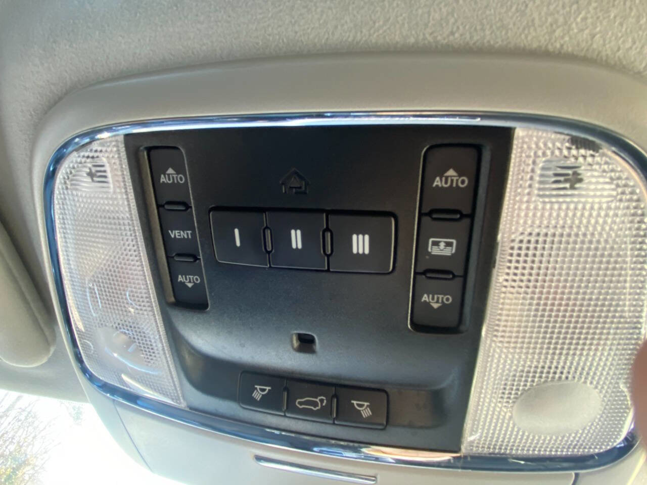 Used 2018 Jeep Grand Cherokee Summit w/ Skid Plate Group image 49