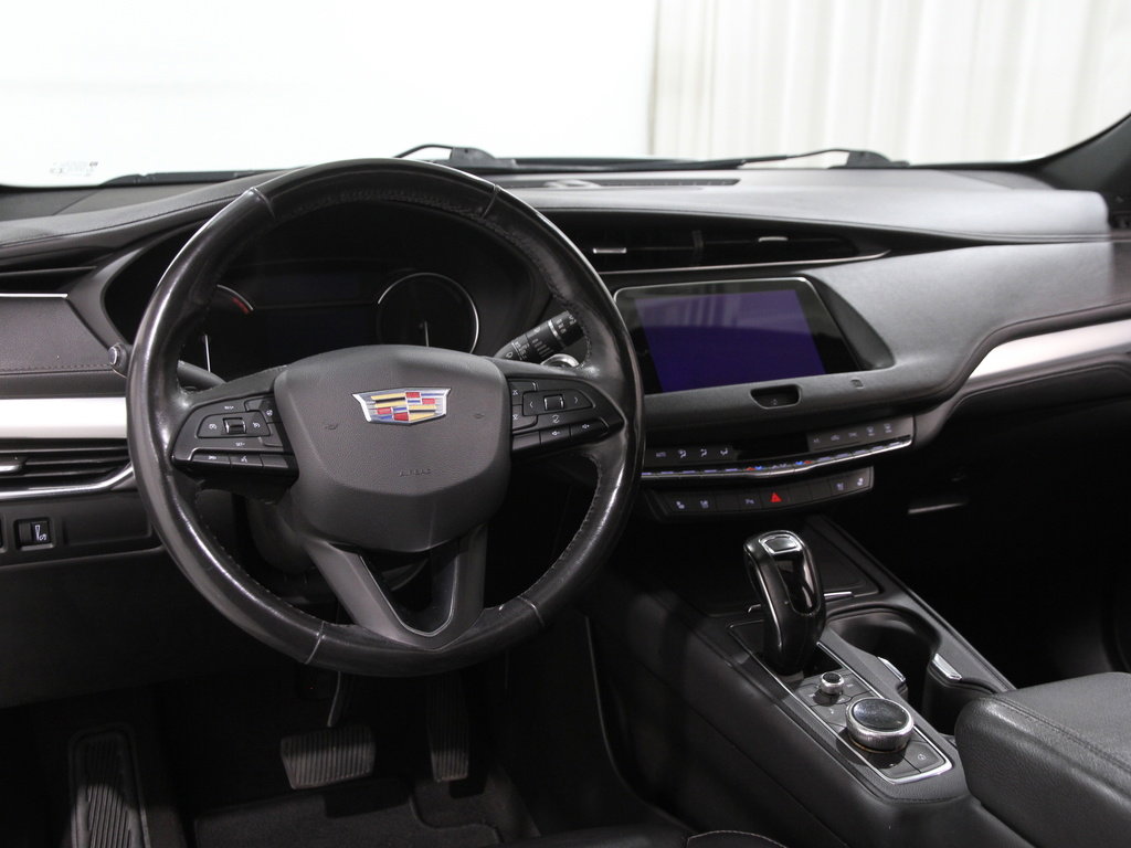 Used 2019 Cadillac XT4 Premium Luxury image 6