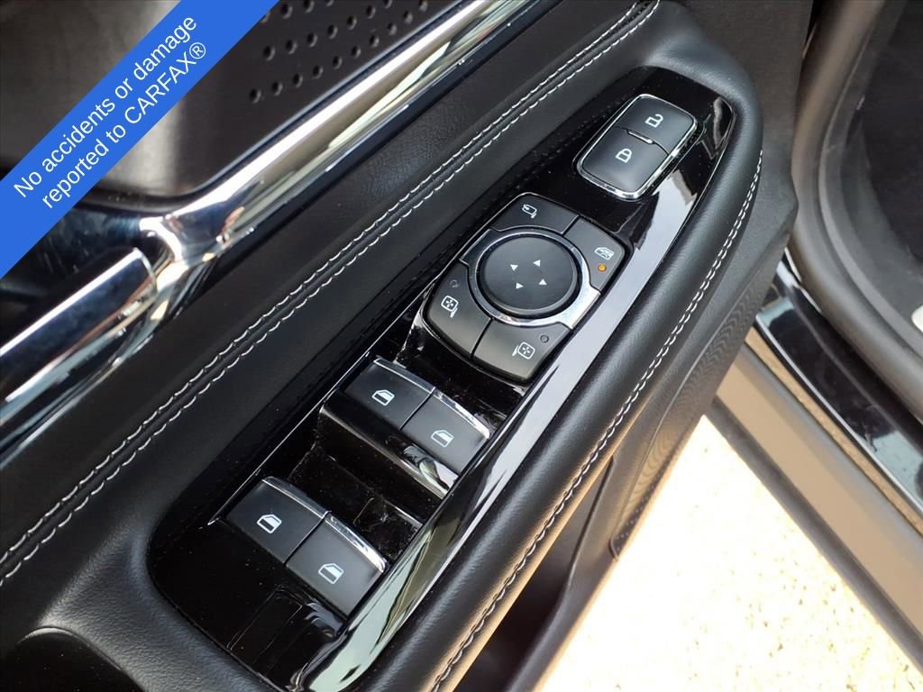 Used 2023 Lincoln Corsair AWD w/ Equipment Group 101A image 16