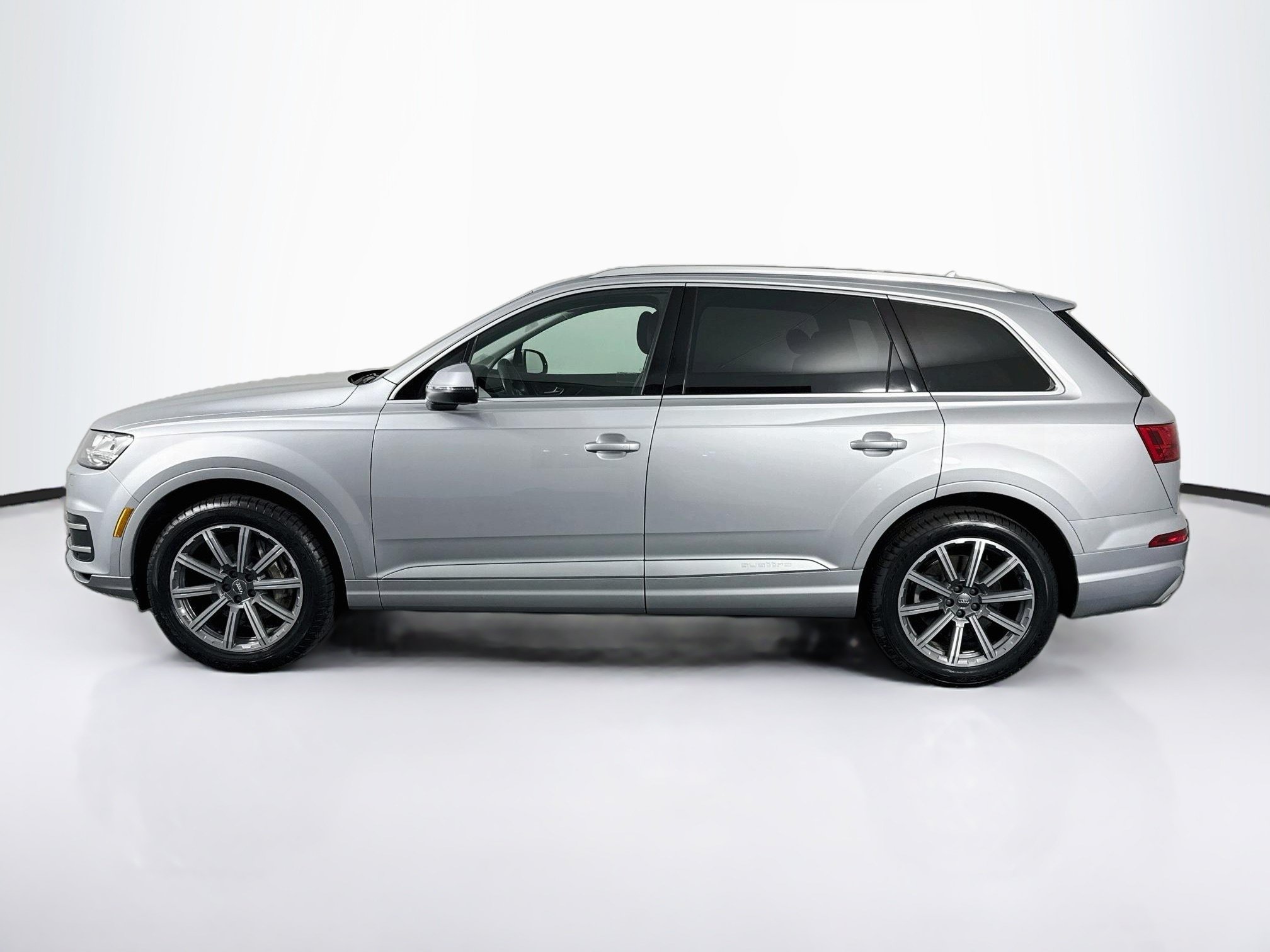 Used 2019 Audi Q7 3.0T Premium Plus AWD/4WD image 11