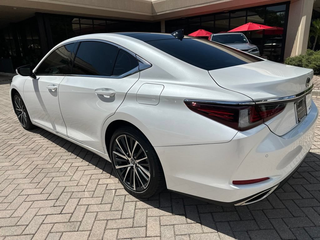 Certified 2023 Lexus ES 350 w/ Premium Package FWD image 5