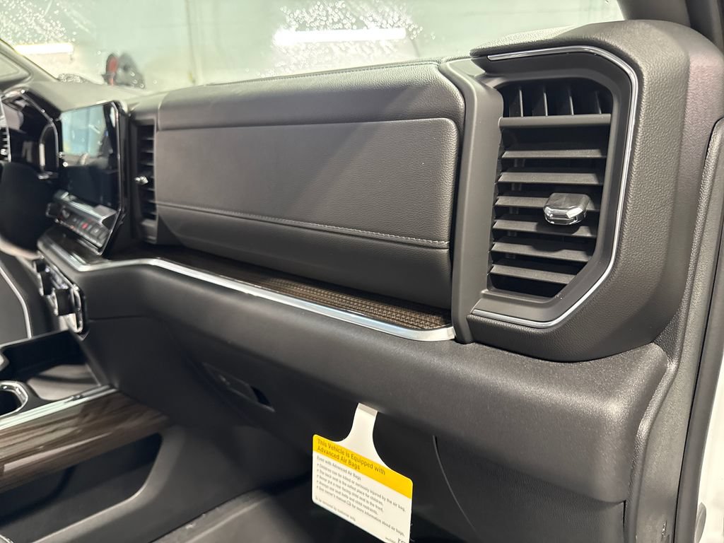 New 2026 Chevrolet Silverado 1500 RST w/ Dark Appearance Package AWD/4WD image 36