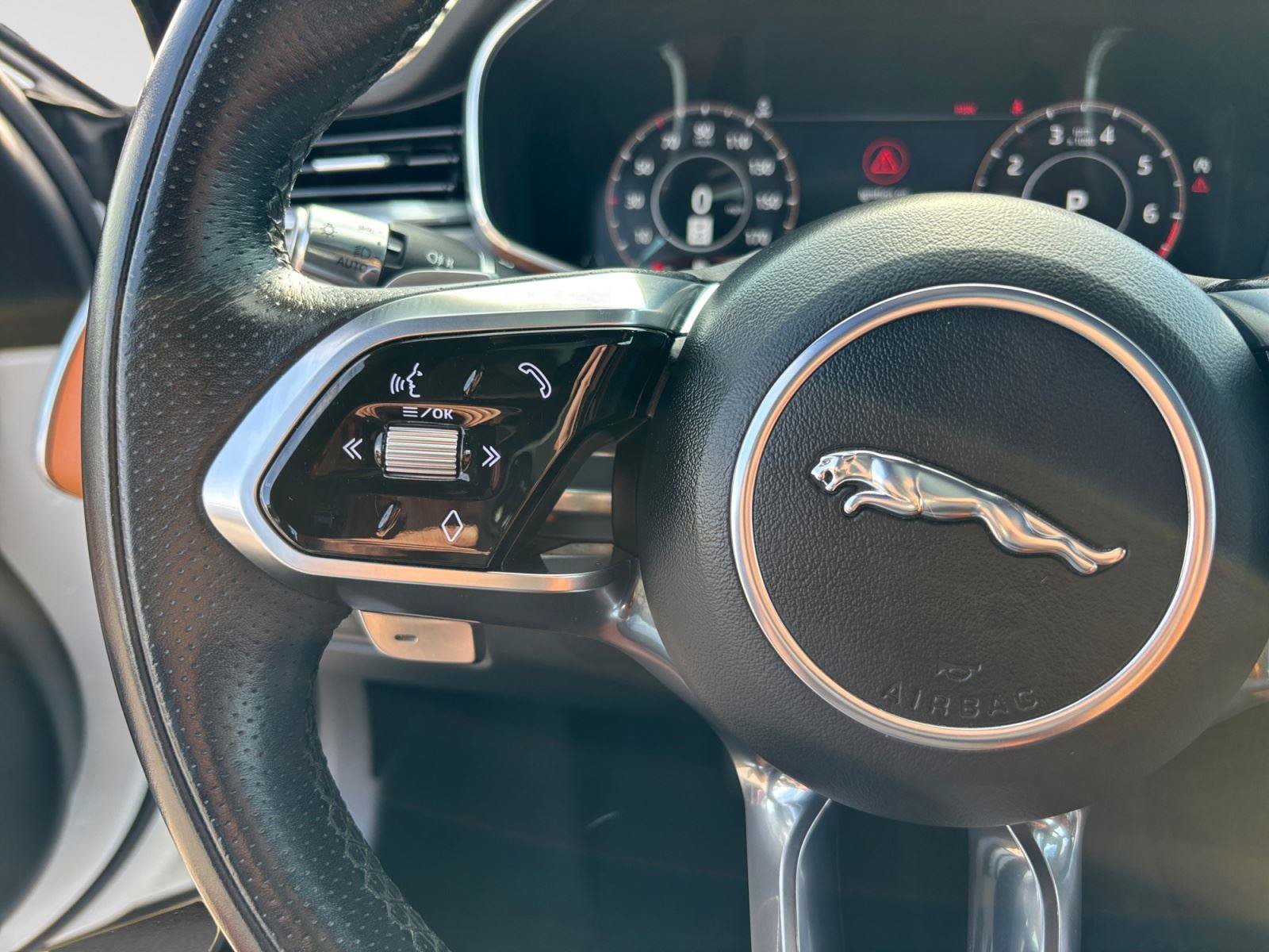 Used 2021 Jaguar XF R-Dynamic SE AWD/4WD image 27