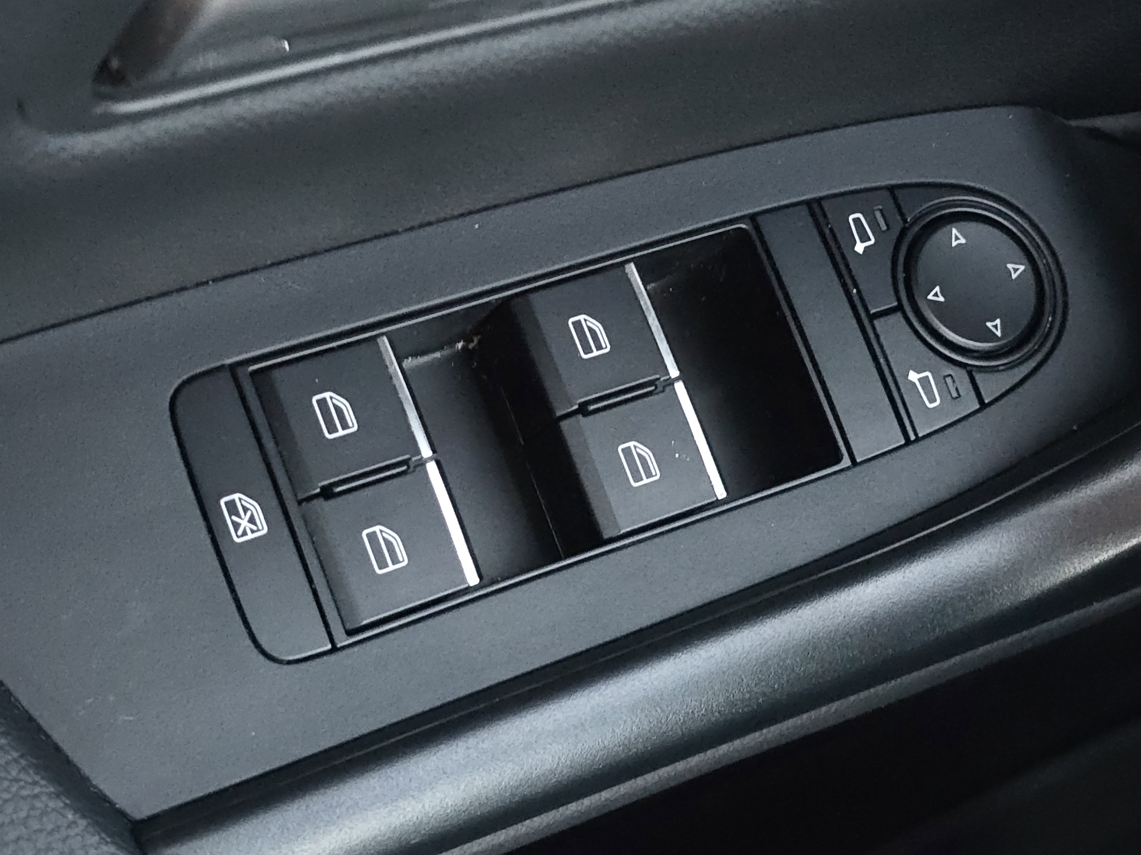 Used 2025 MAZDA CX-50 2.5 Hybrid w/ Preferred Pkg image 13