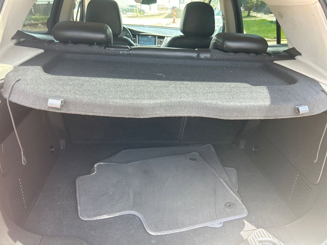 Used 2020 Buick Encore Preferred image 8