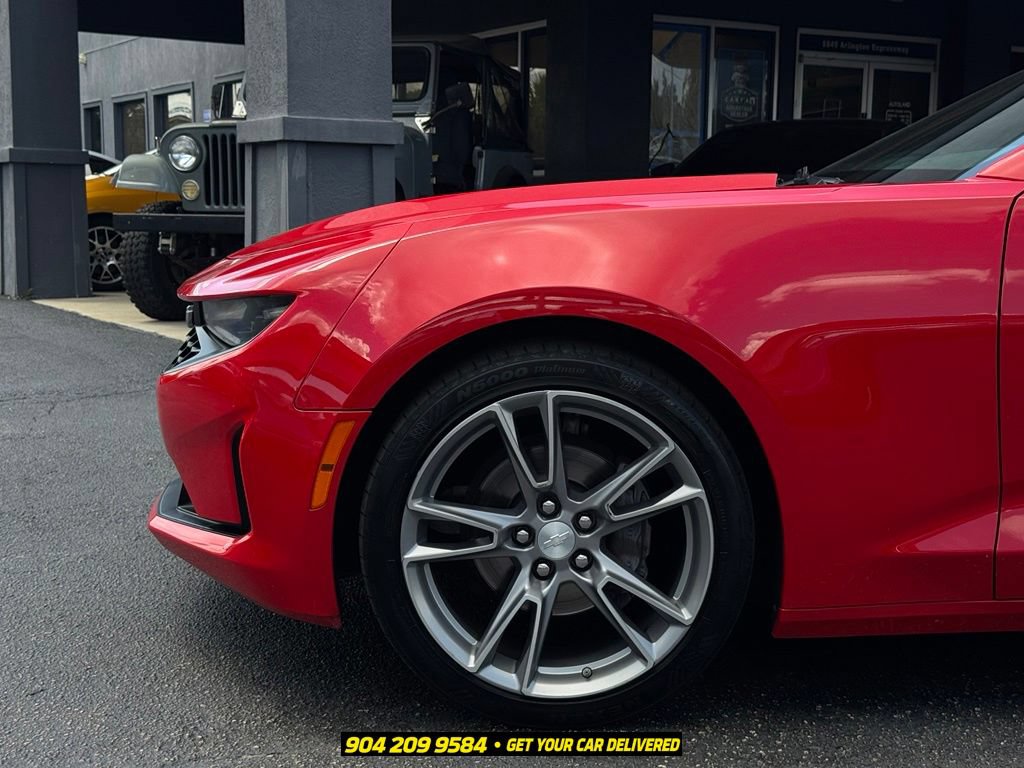 Used 2020 Chevrolet Camaro LT RWD image 14