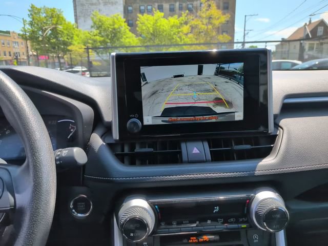 Certified 2025 Toyota RAV4 XLE FWD image 18