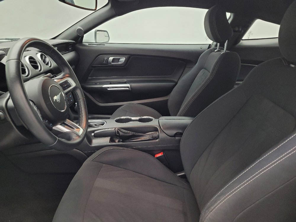 Used 2019 Ford Mustang Coupe RWD image 17