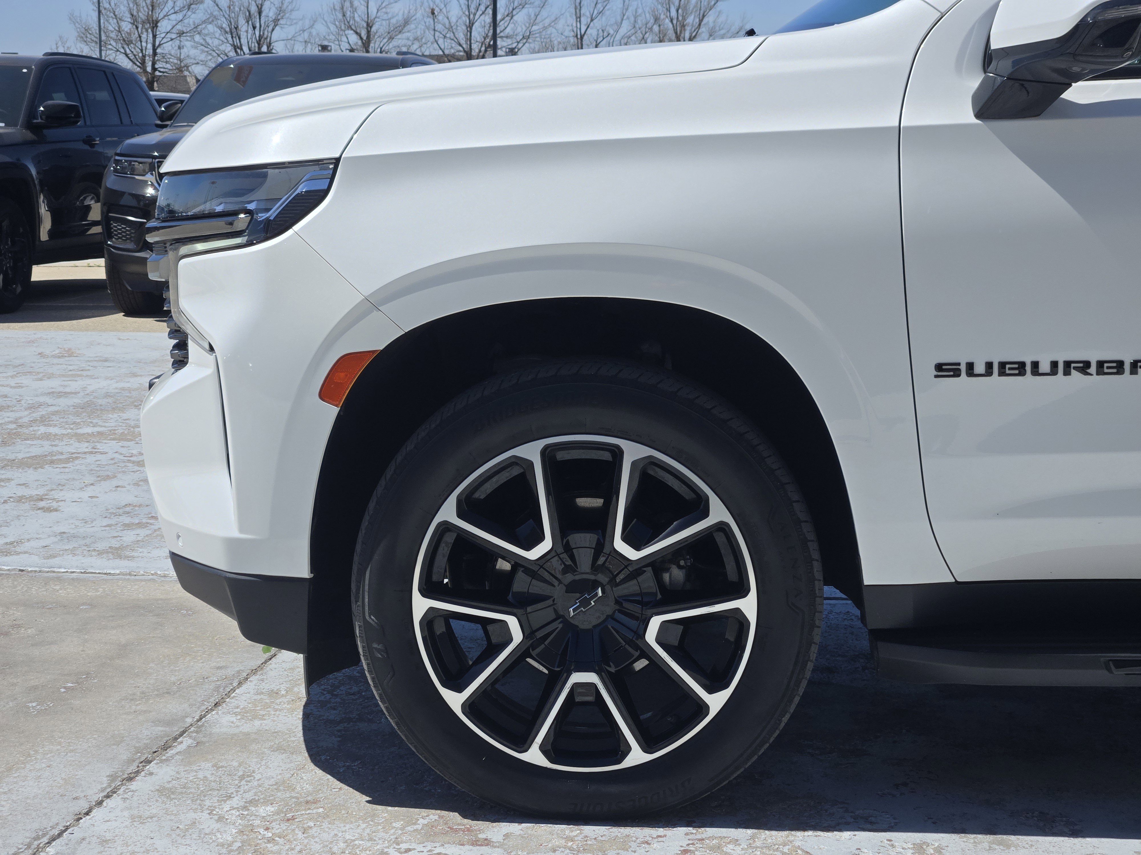 Used 2022 Chevrolet Suburban RST w/ Sport Performance Package AWD/4WD image 9